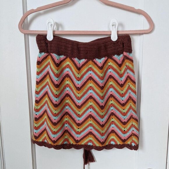 Forever 21 | Crochet Chevron Mini Skirt Sz XS - Picture 3 of 6